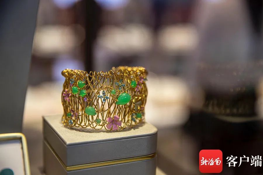 一颗宝石，265刻面，创吉尼斯世界纪录！