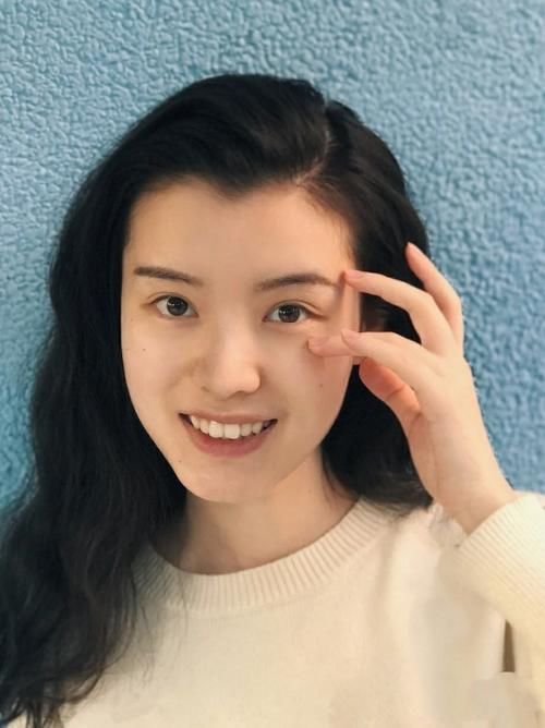 眼部皮肤不好显得没有精神?这些眼霜值得尝试,改善你的皮肤