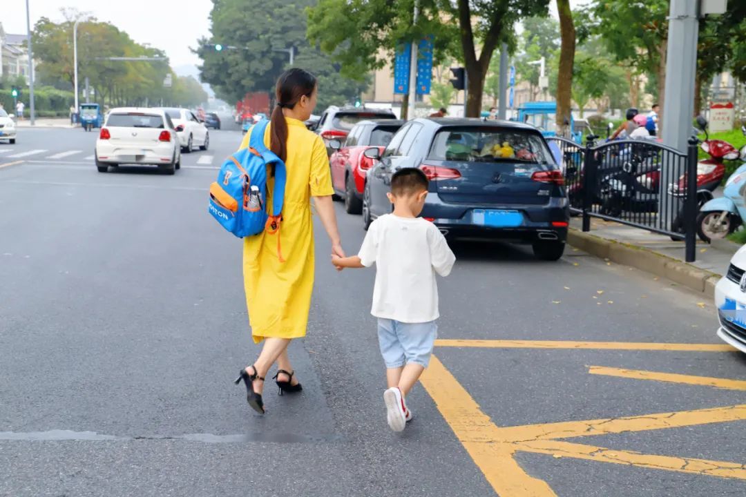 放学|关注！“双减”落地一星期，安吉孩子放学都在干啥？