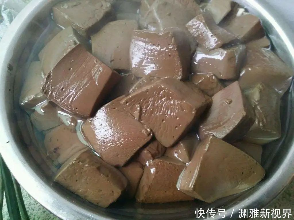 市场|一头猪只有5斤猪血,可市场猪血供应量这么多你还敢吃吗