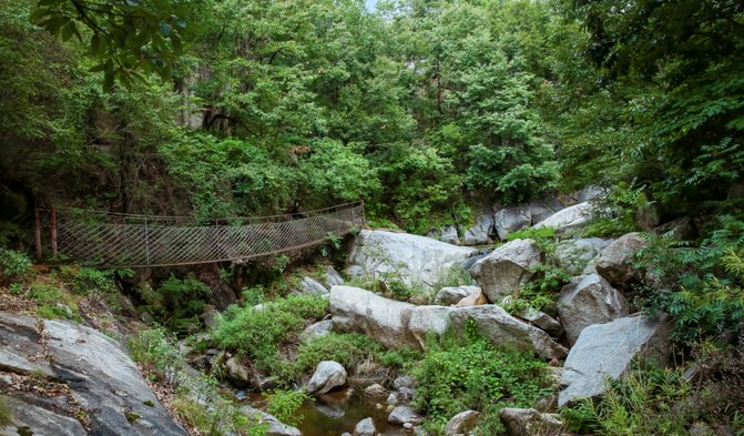 开着房车自驾游：河南南阳老界岭,五朵山,暴瀑峡，宝天曼峡谷漂流