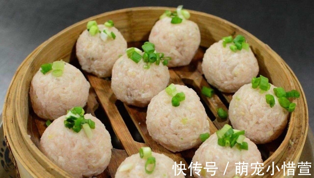 中国网友|老外用筷子夹不起来的4种菜，中国网友：第四种我们也不行