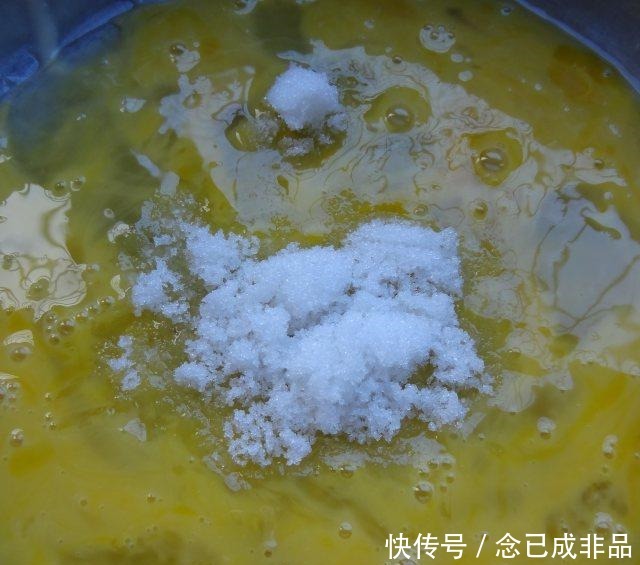 马拉糕,香味浓郁诱人,松软可口,一口一口停不下来