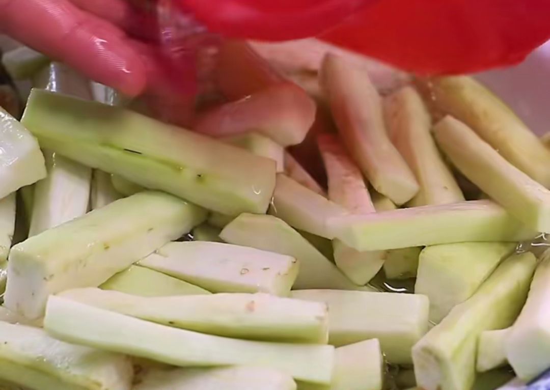 茄子新吃法，大人小孩都爱吃