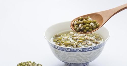 好习惯|70岁老人,甘油三酯从8.3降到1.7,只因他坚持3个好习惯