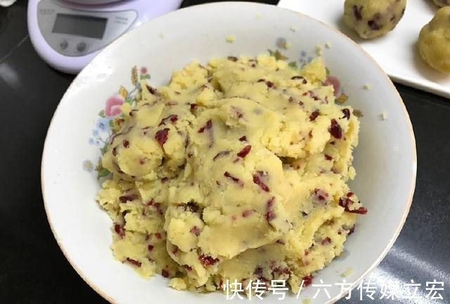 细砂糖|这糕点夏天多吃点,能够刮油减脂,清热防暑,减肥的人可以多吃点