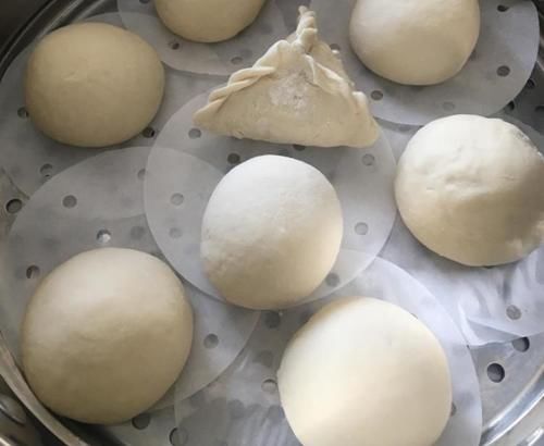  分钟|蒸馒头时，掌握这几个技巧，分分钟溢满盆，馒头香甜松软越嚼越香