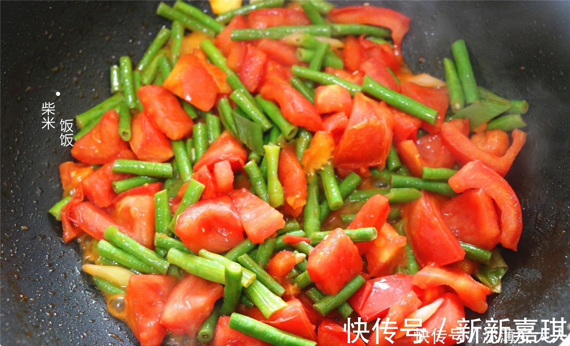 我和女儿的晚餐,2个菜,娘俩吃得津津有味,连菜汤也不剩