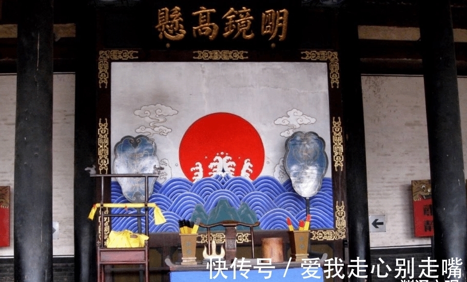 风水@刘伯温向农妇讨水喝,农妇故意撒了把谷壳,伯温感叹:她有大智慧