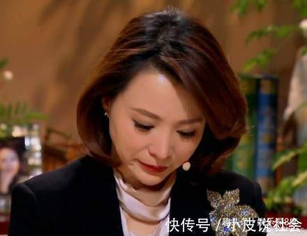 你好生活|《朗读者3》开播就上热搜董卿一回归,又是央视文化综艺巅峰