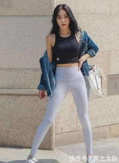 美女 -紧身打底裤美女,举手投足间展现律动的美感,满满的女神气质