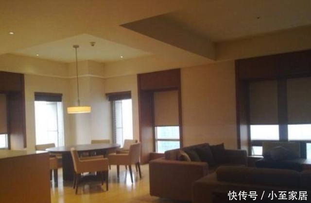 客餐厅|走进姚明在美国的豪宅，全家都是雕花实木家具，骨子里是很传统的