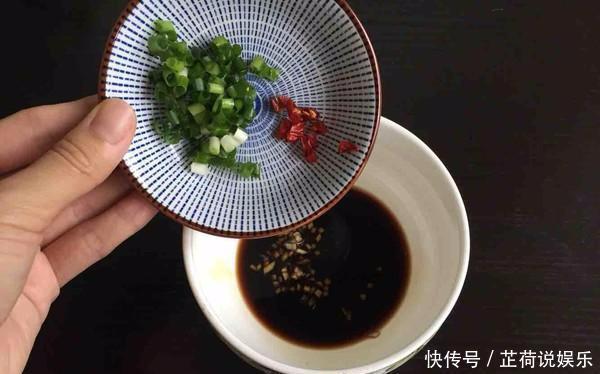 喜欢吃皮蛋的注意，这一步千万不能偷懒，杀菌消毒，家人吃着安心