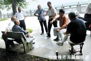 子女|父母给2个儿子全款买房，却被赶出家门不要对子女太好，不值得