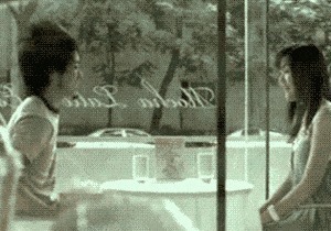 |搞笑GIF：裤子事小，脸面事大，这下以后还怎么见人？