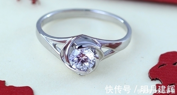 钻石|一克拉钻石多大?一克拉钻戒价格多少钱?