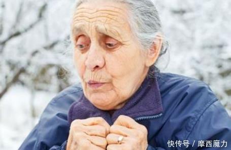 走进|脑供血不足,身体会发出5种信号,一般人多半都会走进“误区”