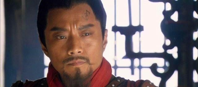 张清!水浒中,此人先败董平再斩张清,最后卢俊义用了30回合才将其拿下