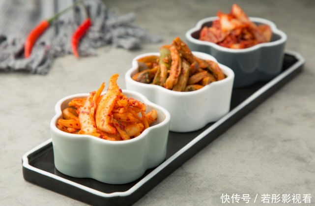 远离血栓，请记住，晨起两坚持，晚上两不要，血管才会更通畅