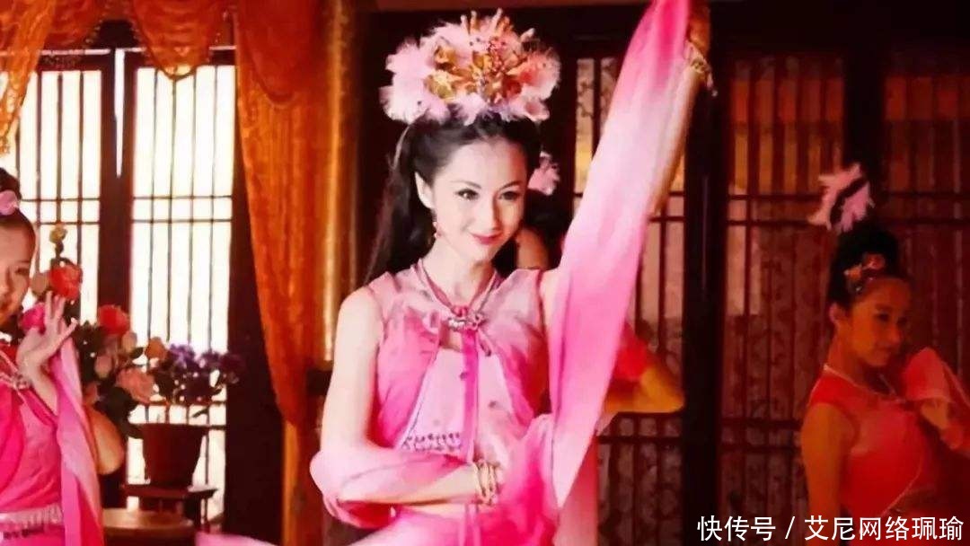 皇帝|她10岁嫁皇帝,15岁生皇子,深受宠爱,上朝时直接坐皇帝腿上