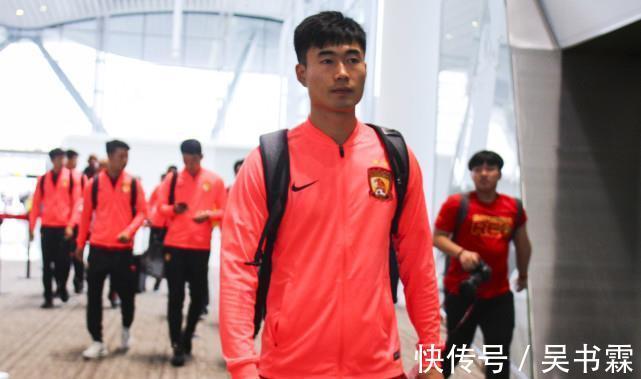 邓涵文|恒大又一主力离队!28岁当红国脚疑似发文告别:感谢这4年的时光