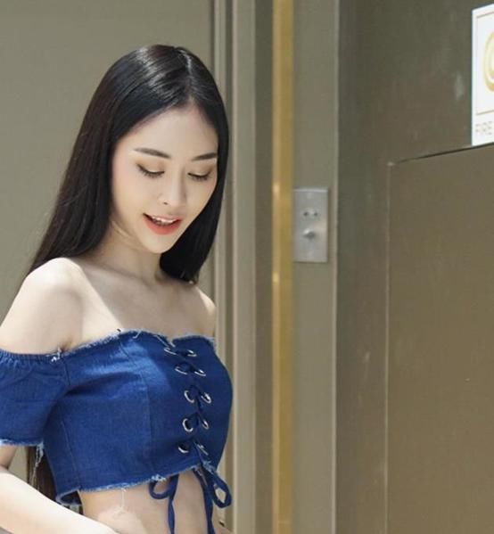 潮流小姐姐贤良淑德，美得精致，展现优雅大气！