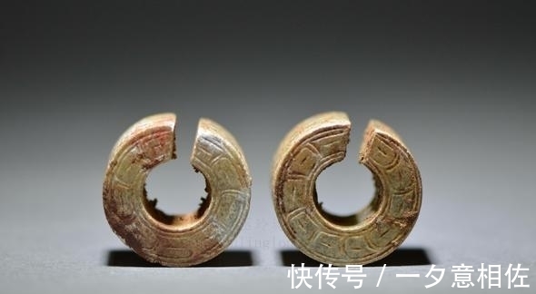 盗墓贼#古墓发现72具赤身少女,专家探寻墓主人身份,墓中现象反常