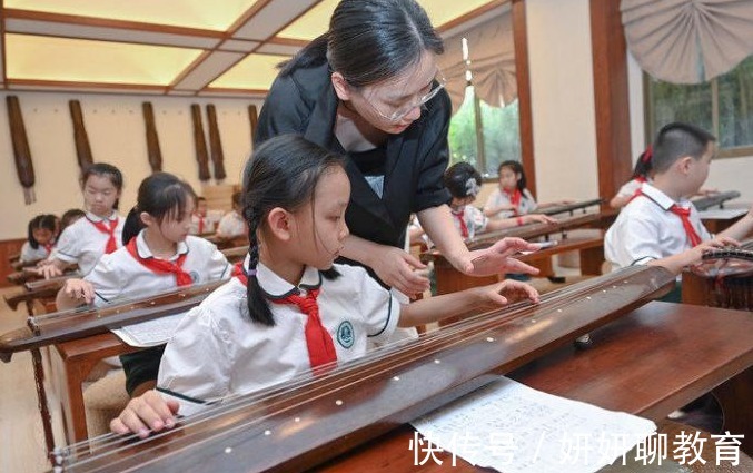 中国青年|课后服务就是“鸡肋”,家长发表一系列激动言论,并非是无理取闹