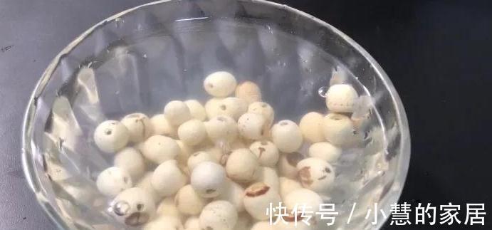 膠質|天涼了女性朋友記得吃銀耳和蓮子，學會這種吃法，整個秋冬都舒坦