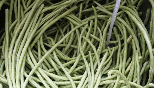 晒干豆角，有人焯水有人直接晒，都不对，教您1招，耐保存更好吃