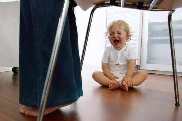 小嘉|遇到别人这样逗你家孩子，宝妈别只顾面子，直接“反击”回去