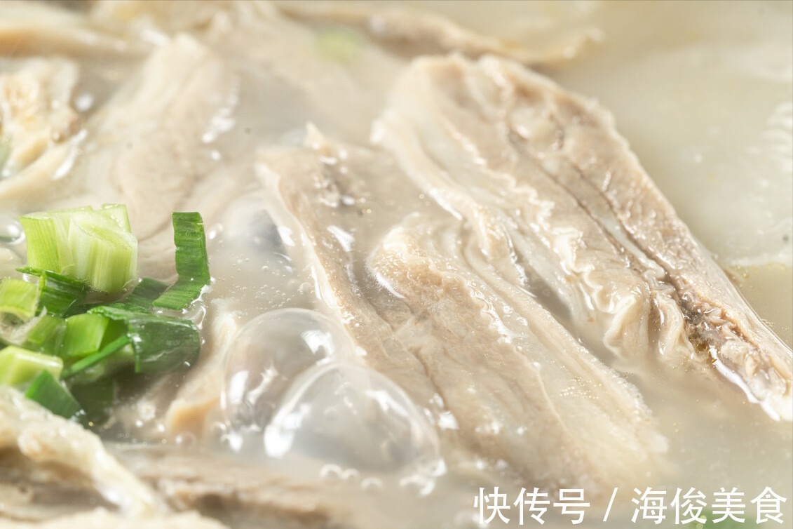 多喝|夏天多喝羊汤有好处,炖羊肉时,调料只需这5样,羊汤鲜美无膻味