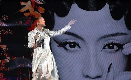  舞台|真正从星光大道舞台上走出来，成功的只有三个人，不知道你认识吗