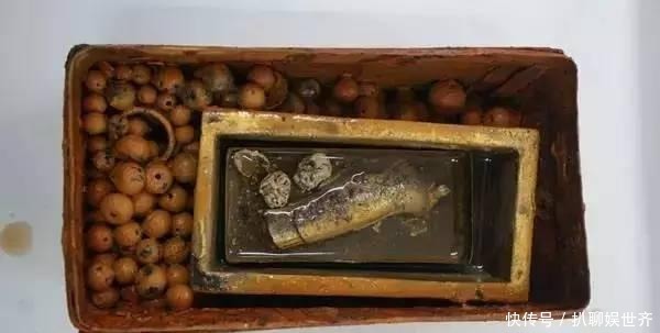 繁华|古井下发出诡异“咚咚”声,考古队赶到后连挖6年,千年古寺现身