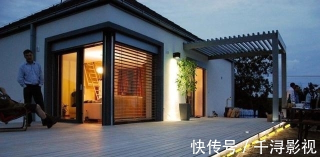 水泥|院子别再整水泥地面了,铺满甲板就有7种设计,能多个共享休闲区