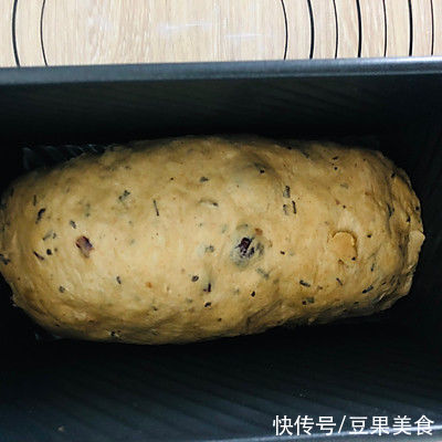 最好吃的红茶坚果吐司做法,学会了刷爆朋友圈