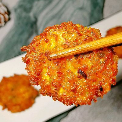 虾仁饼|虾仁饼外酥里嫩