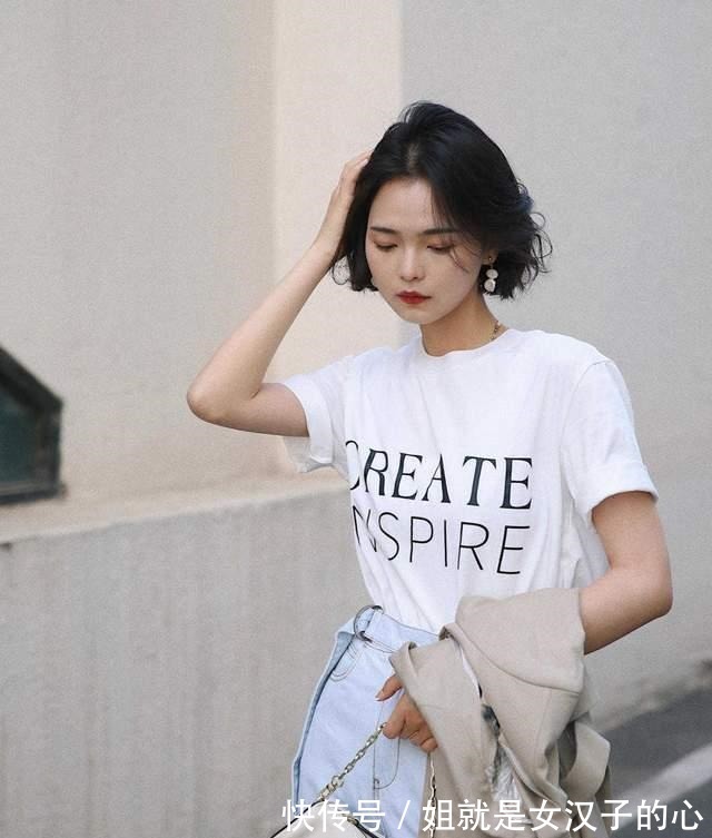 穿搭 果然，西服外套还是配“牛仔裤”才洋气，显高显瘦，关键还耐看！