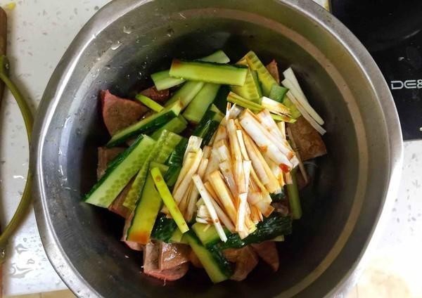 全都|它是猪身上“最脏”的部位,肉贩子偷偷留着,识货人全都抢着买
