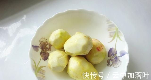 秋天吃这个是最好的，营养价值很高，加点红枣孩子特喜欢！