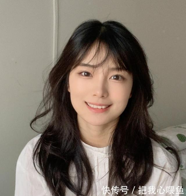 放弃|有这几种脸型的女生,放弃“黑长直和刘海”吧,显老不说还没气质