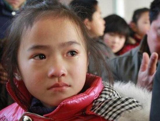 父母|“爸,我被打了,能打回去吗?”爸爸们的不同回答,影响孩子未来