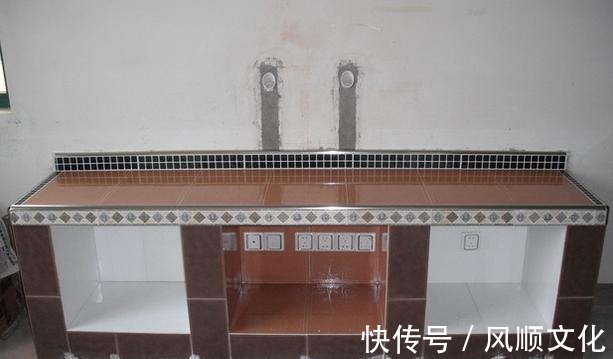 蜂窝砖|老公不顾家人反对用蜂窝砖砌了个电视柜,想不到效果美爆了!