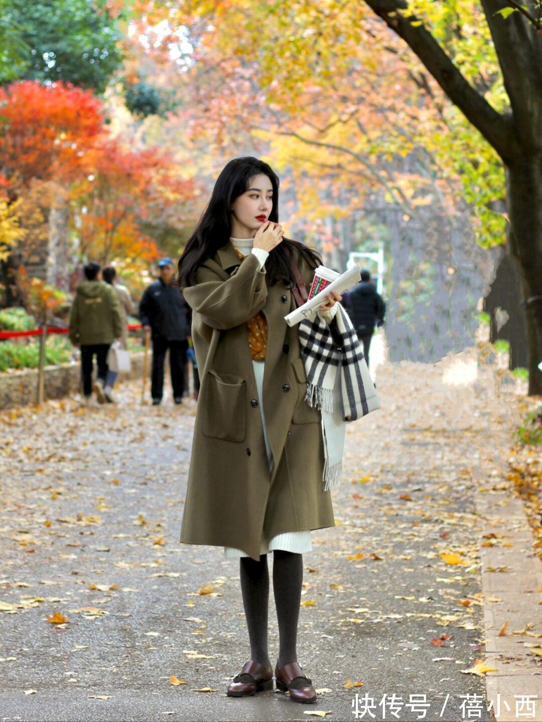 打底裤|冬季还是穿“大衣”最气质,学会这几种搭配就够了,优雅到骨子里