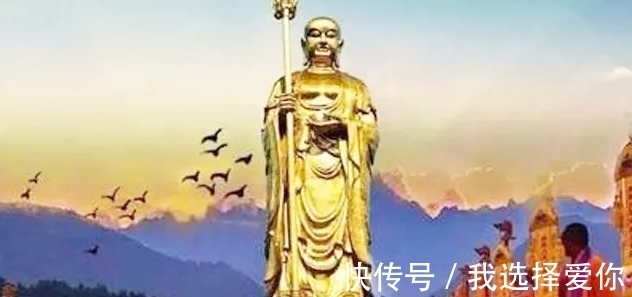 佛像|世界上“最诡异”的三座佛像，夜晚看更诡异，其中有两座在中国