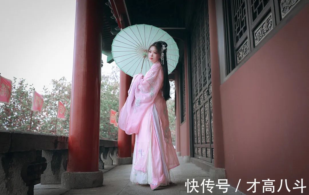 有些事@一句话说苏轼:十首诗词罢,逍遥永存心