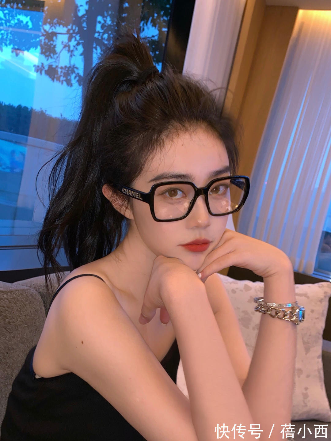 氛围感|推荐几个氛围感发型,chic又精致,这才是年轻女生该有的样子