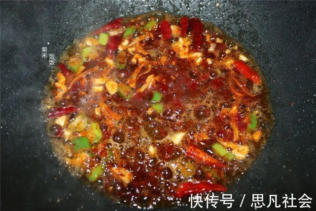蒜苗|豆腐这样做太好吃了,我家每周做一次,软嫩入味,给肉都不换