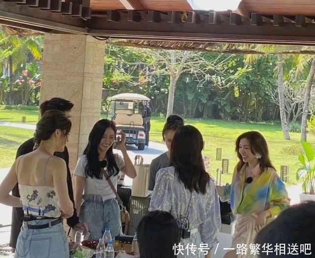 劉濤撐不起隊長?拿著手卡像導游,張翰和吳宣儀加入也尷尬