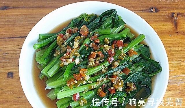 补钙|冬天别总是吃大鱼大肉了,这菜每天吃一盘,降脂又补钙,通便排毒!